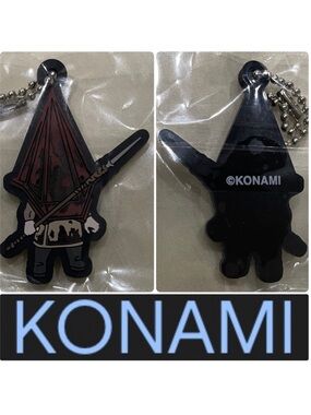 AUTHENTIC Konami Silent Hill 2 Triangle Head Red Pyramid Head Keychain Japan